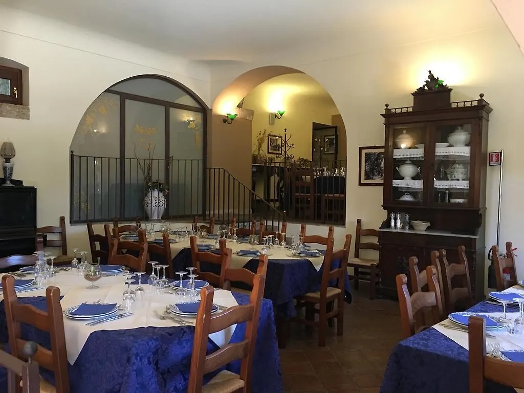 Villa Tasca Caltagirone Italia