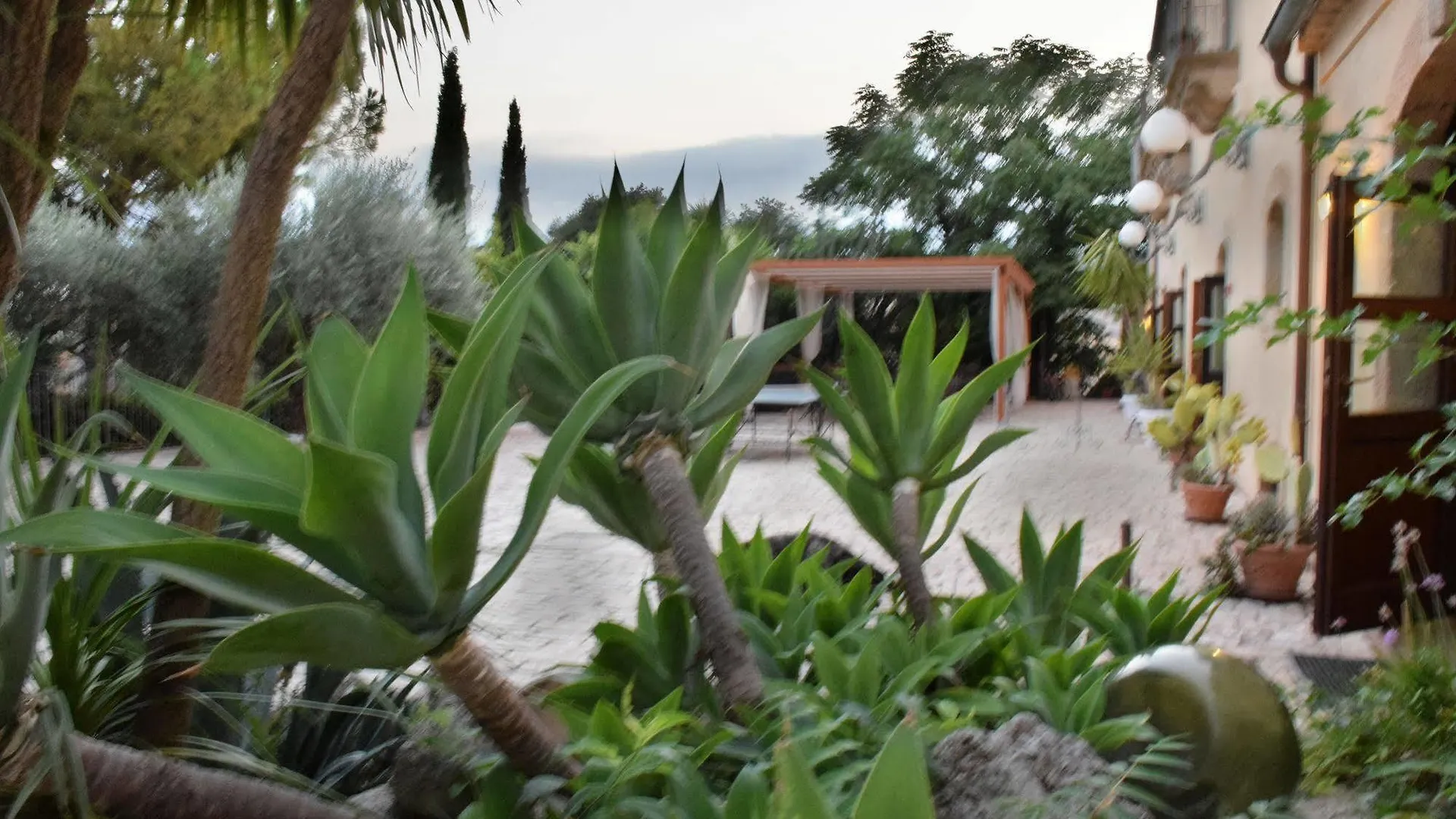 Villa Tasca Caltagirone 0*,  Italia